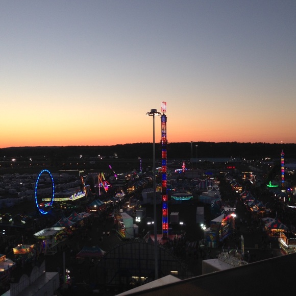 Meet your Posher, Leah - Picture 1 of 1